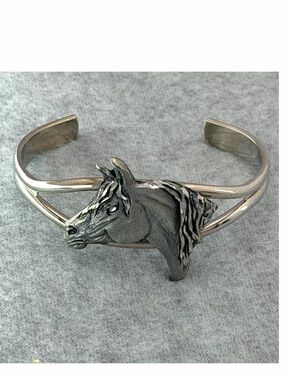 Vintage Silver Tone Horse Head Open Cuff Bracelet © EJC 390 Equestrian Western
